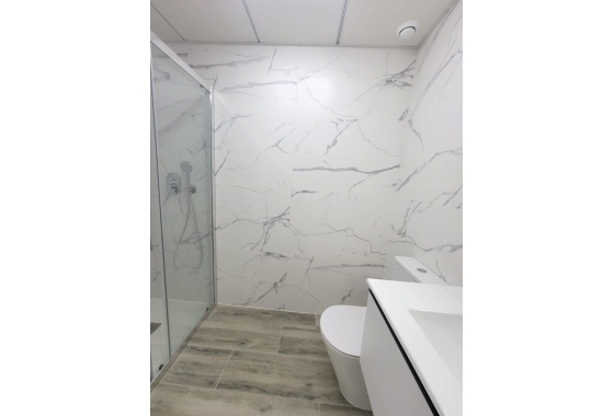 Resale - Apartment / flat - Torrevieja - Playa del Cura