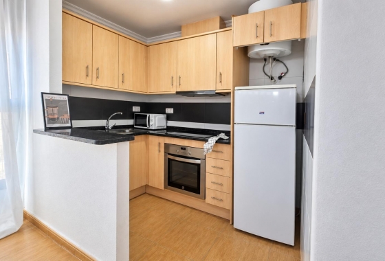 Reventa - Apartamento / piso - Torrevieja - Centro - Muelle Pesquero