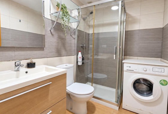 Reventa - Apartamento / piso - Torrevieja - Centro - Muelle Pesquero