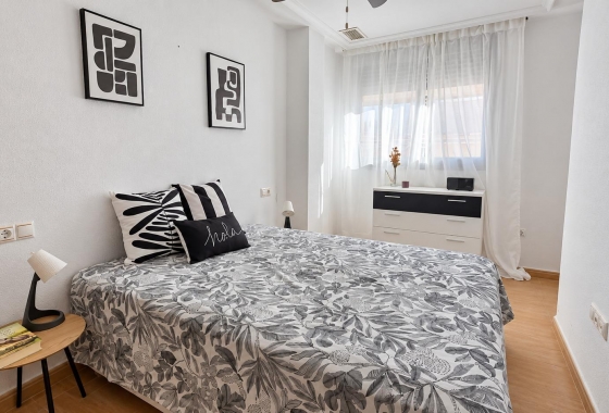 Reventa - Apartamento / piso - Torrevieja - Centro - Muelle Pesquero