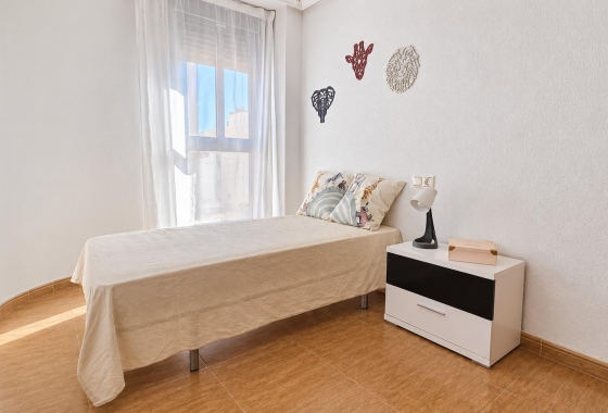 Reventa - Apartamento / piso - Torrevieja - Centro - Muelle Pesquero