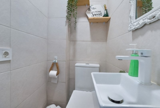Resale - Apartment / flat - Torrevieja - Costa Blanca