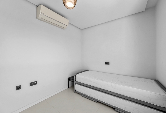 Reventa - Apartamento / piso - Mil Palmeras - Costa Blanca