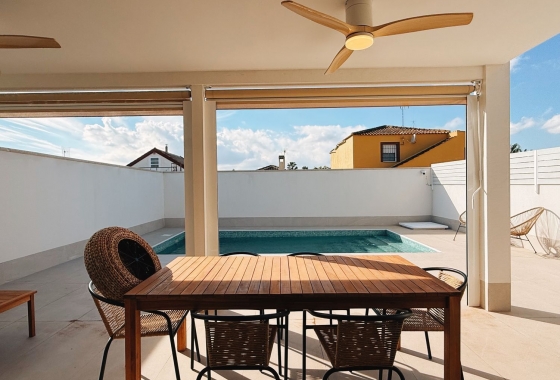 Reventa - Villa - Torrevieja - La Siesta - El Salado - Torreta