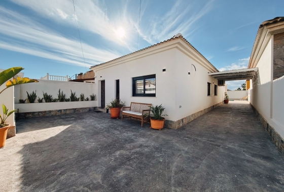 Reventa - Villa - Torrevieja - La Siesta - El Salado - Torreta