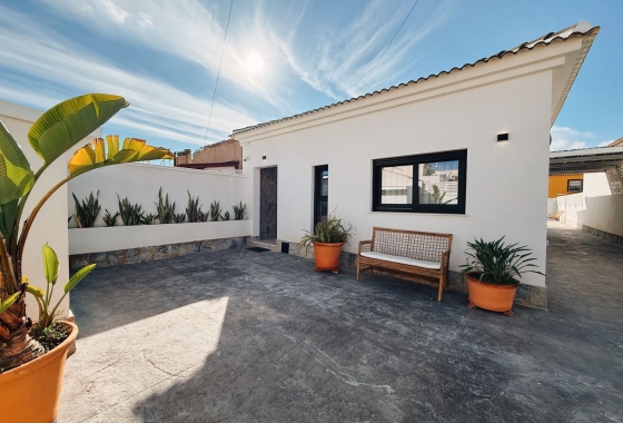 Reventa - Villa - Torrevieja - La Siesta - El Salado - Torreta