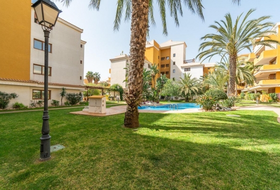 Herverkoop - Appartement / flat - Torrevieja - Rocio Del Mar